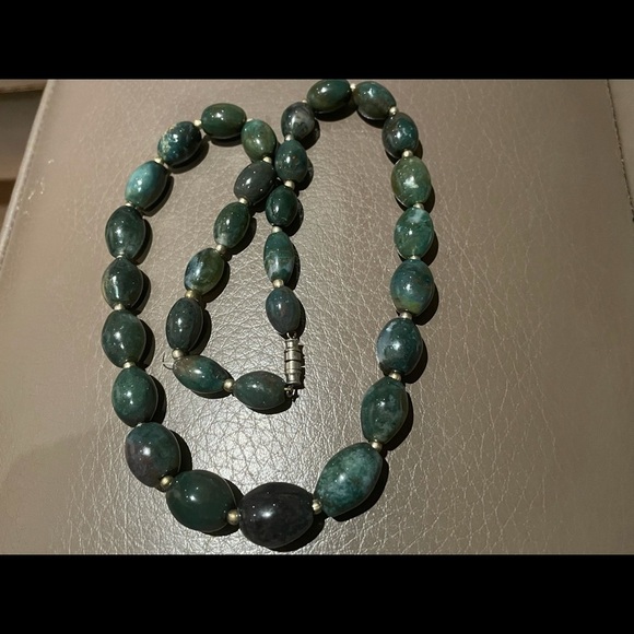 Incredible Vintage Bloodstone Necklace - Picture 3 of 5